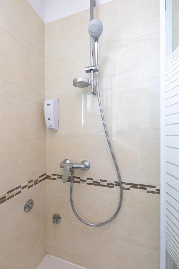 Apartmani Braut Корнич Екстер'єр фото
